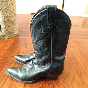 Justin cowboy boots 6.5B